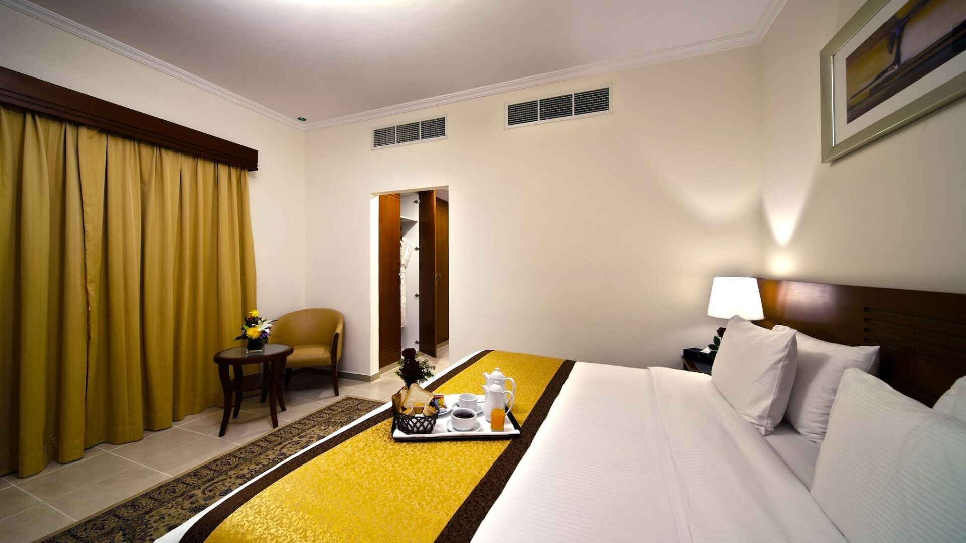 Photo - Rose Garden Hotel Apartments - Bur Dubai