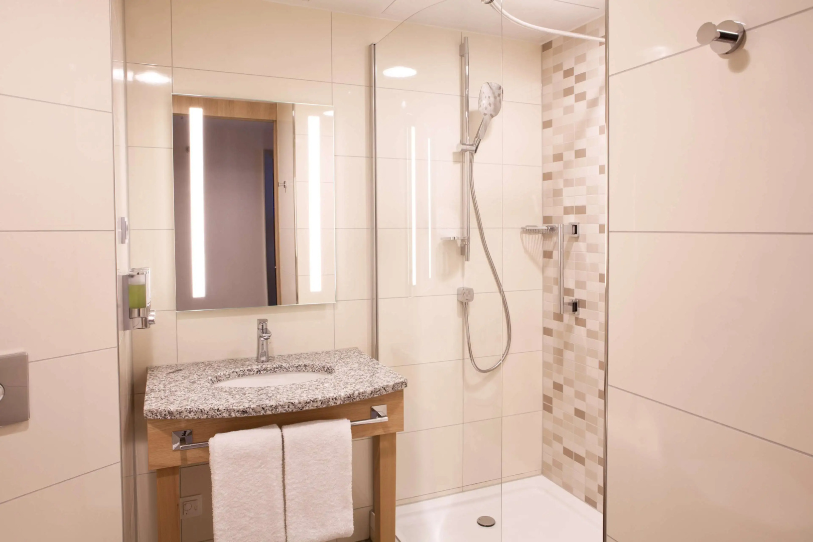 Photo - Hampton by Hilton Munich City Center East
