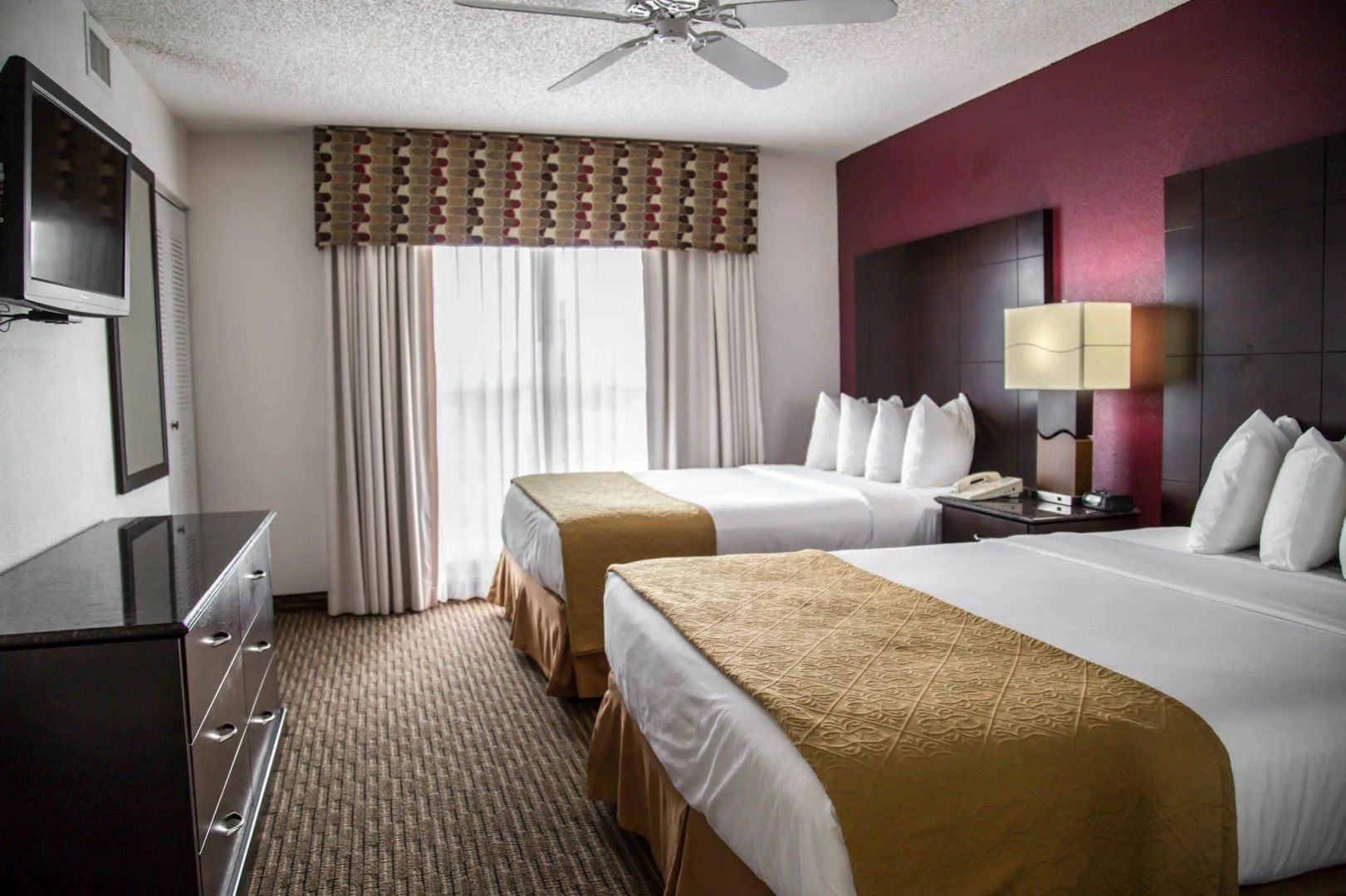 Foto - SureStay Plus by Best Western Orlando Lake Buena Vista