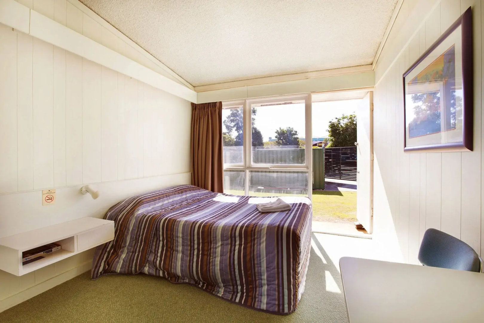 Photo - Sunnybank Hotel