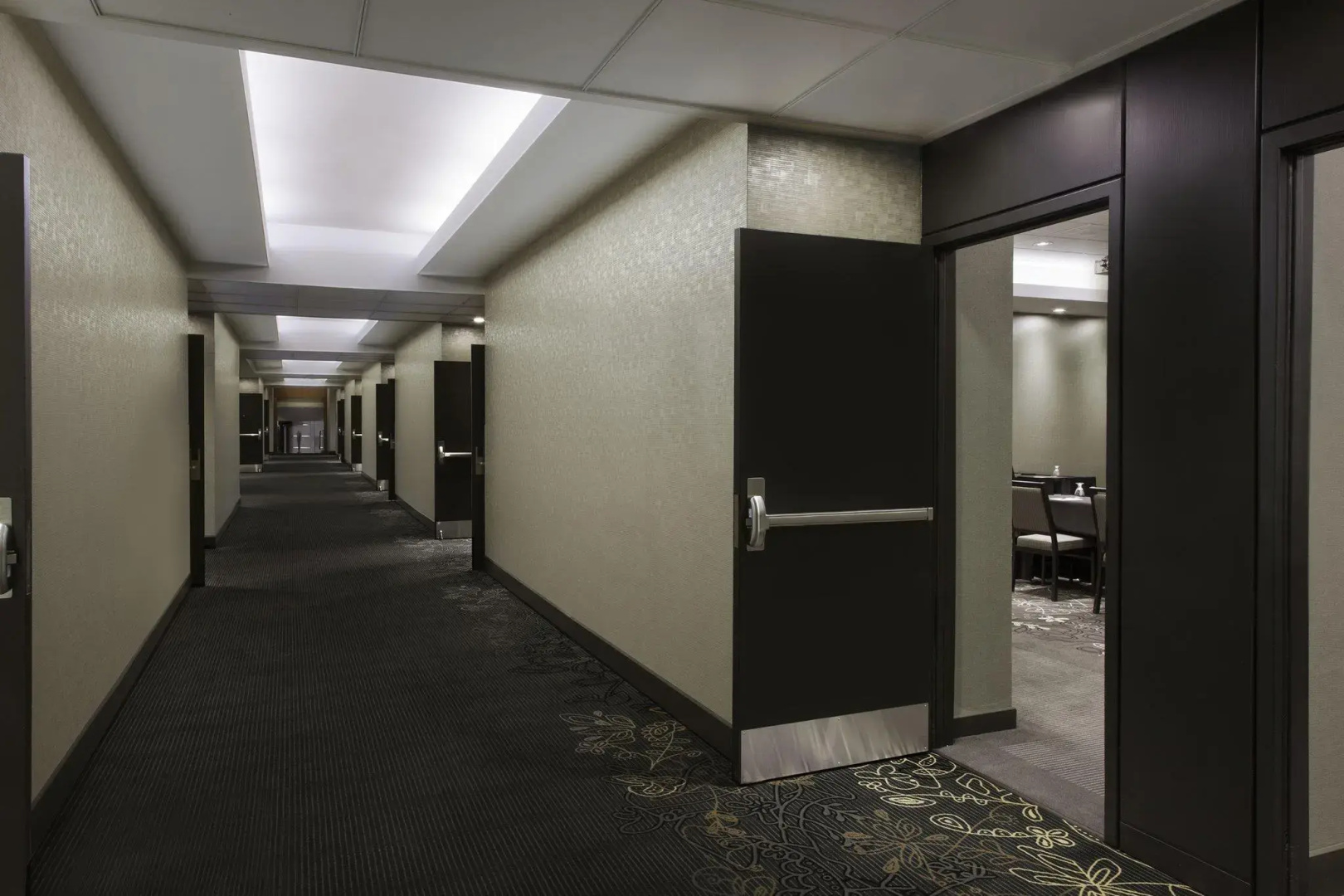 Photo - Hilton Suites Toronto-Markham Conference Centre & Spa