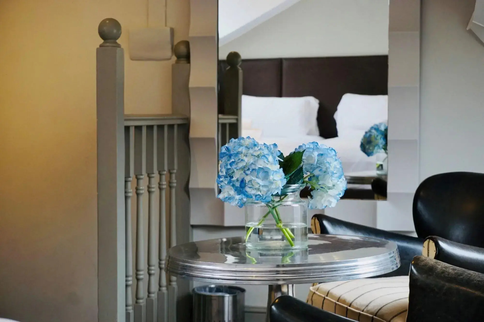 Photo - The Tophams Hotel