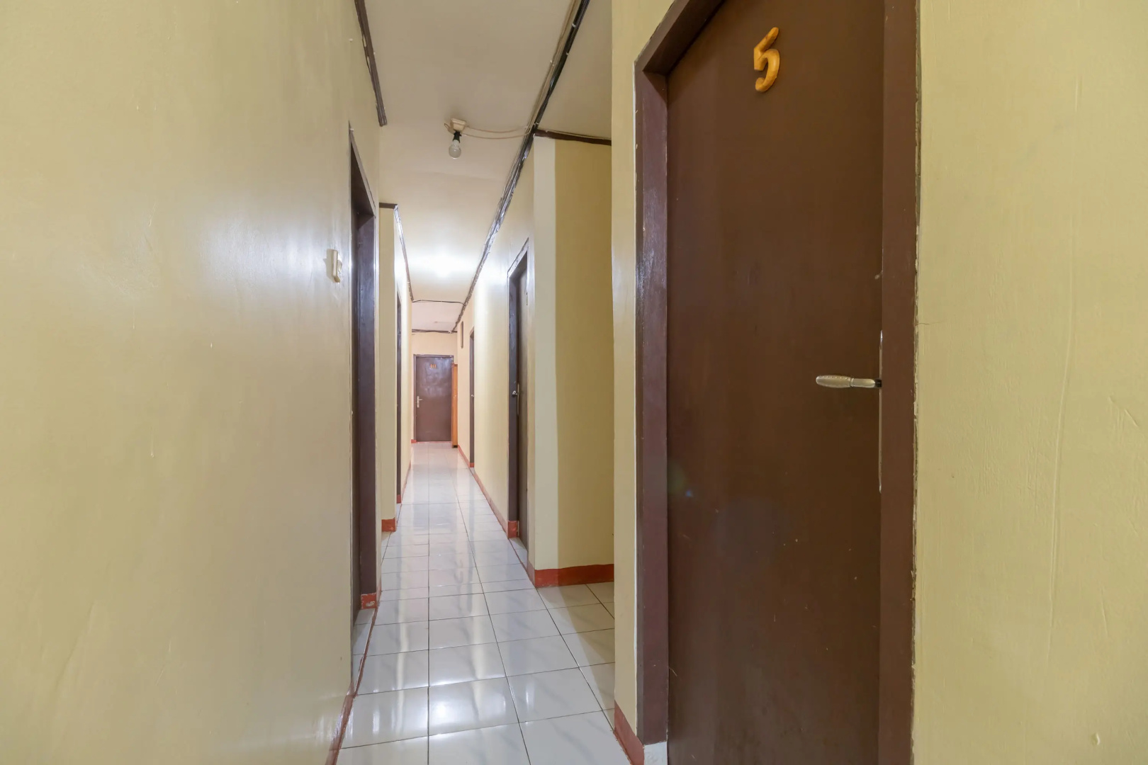 Foto - RedDoorz near Pondok Indah Water Park