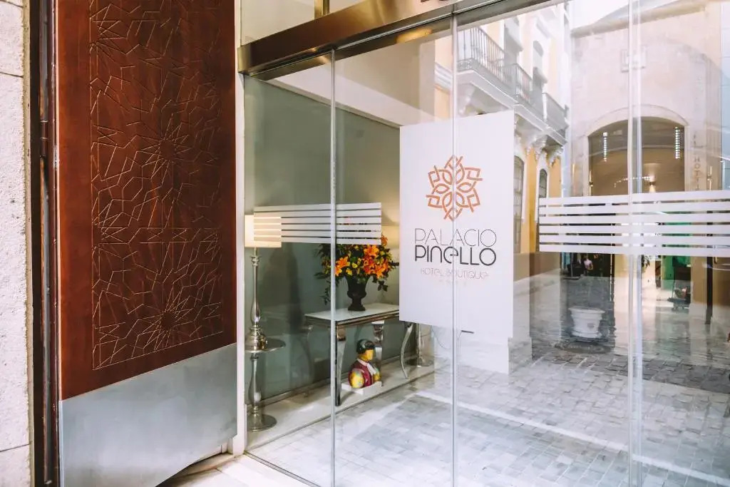 Photo - Palacio Pinello