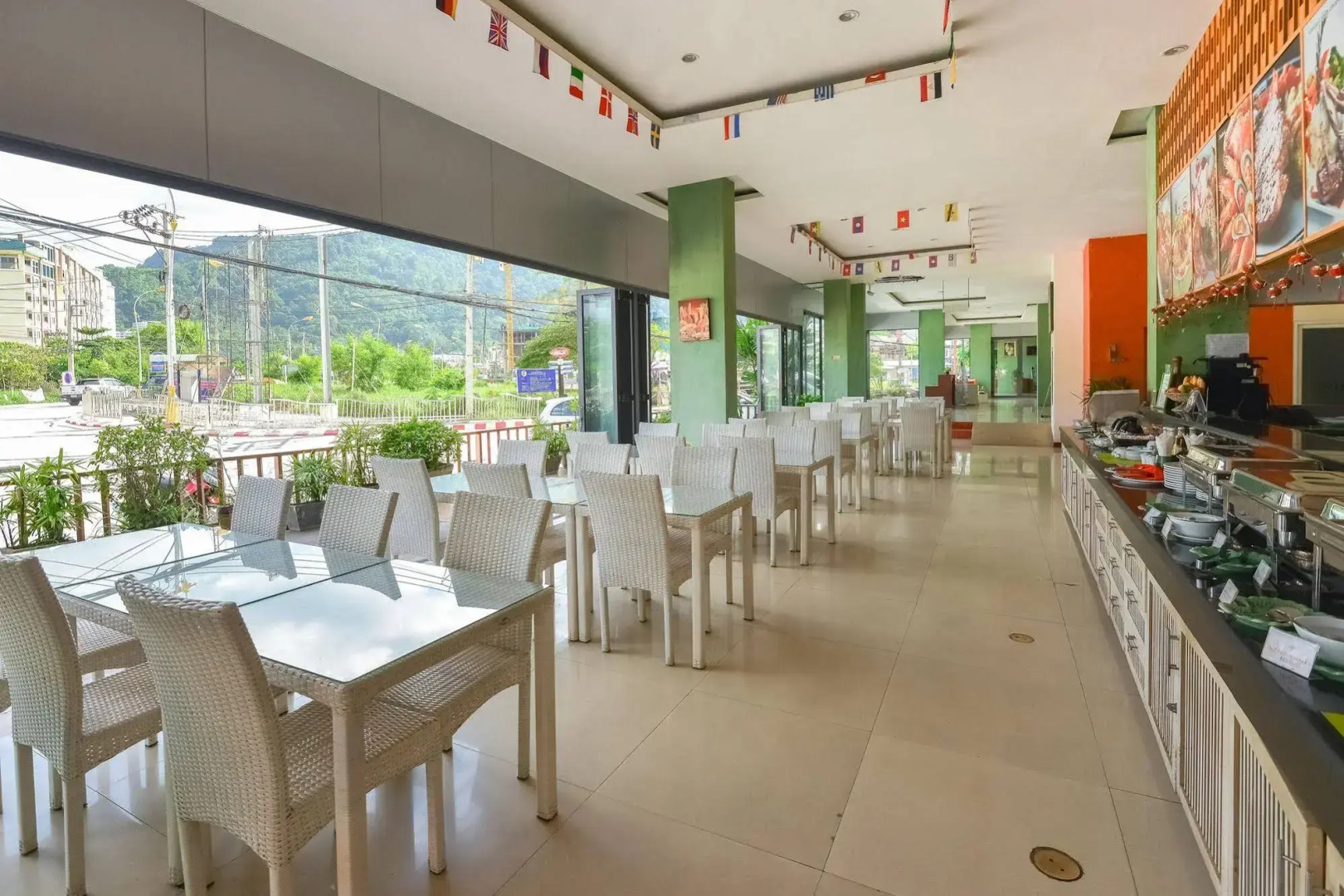 Photo - Zephyr Grand Hotel