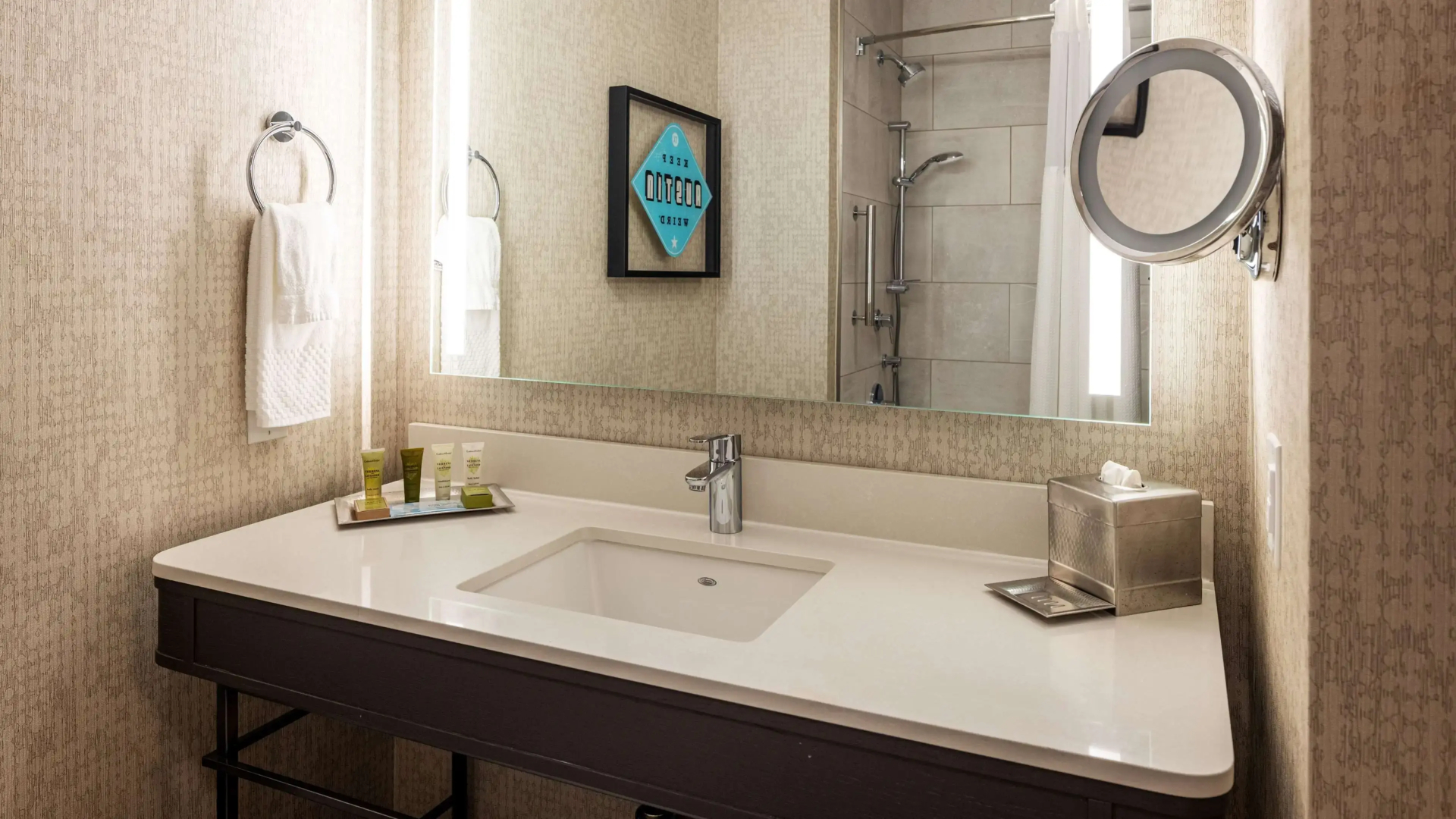 Photo - Hilton Austin Airport