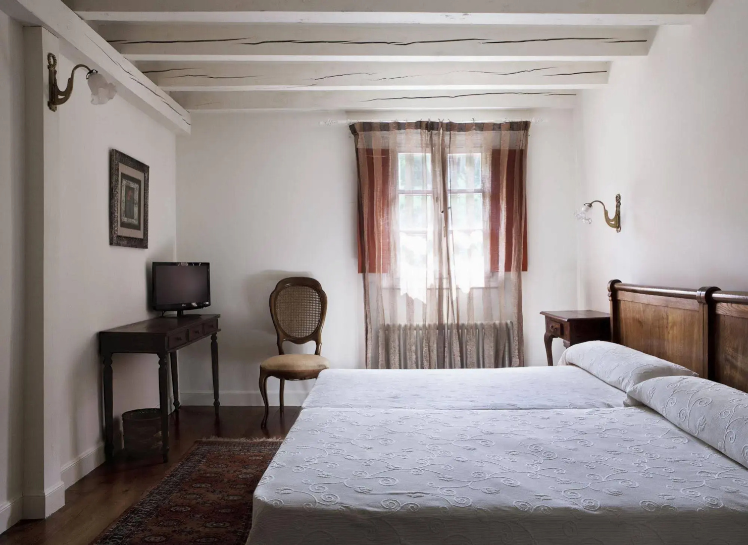 Photo - Hotel IRARAGORRI-ETXEA