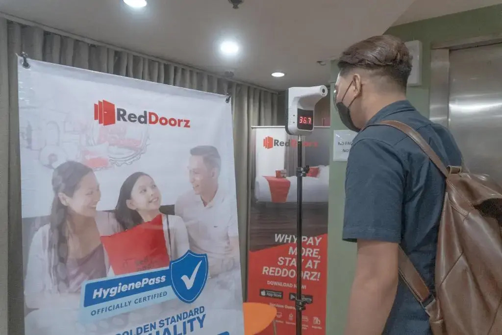 Foto - RedDoorz at Hotel Rosemarie