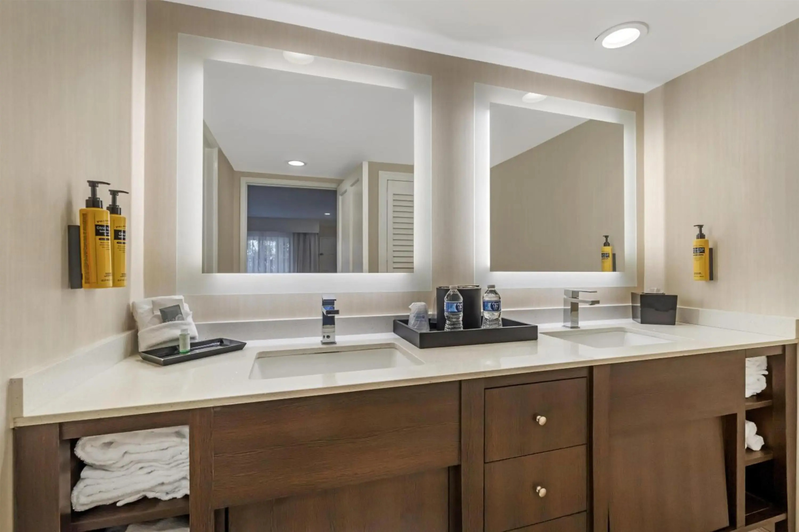 Photo - Best Western Plus Carriage Inn