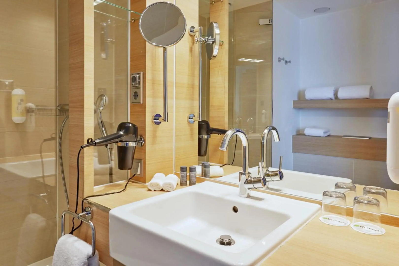 Photo - H+ Hotel Salzburg