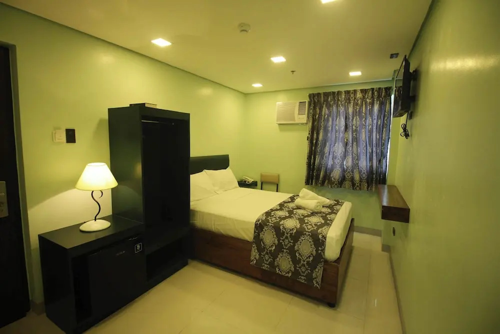 Belltower CSheLi Suites Bantay - Vigan