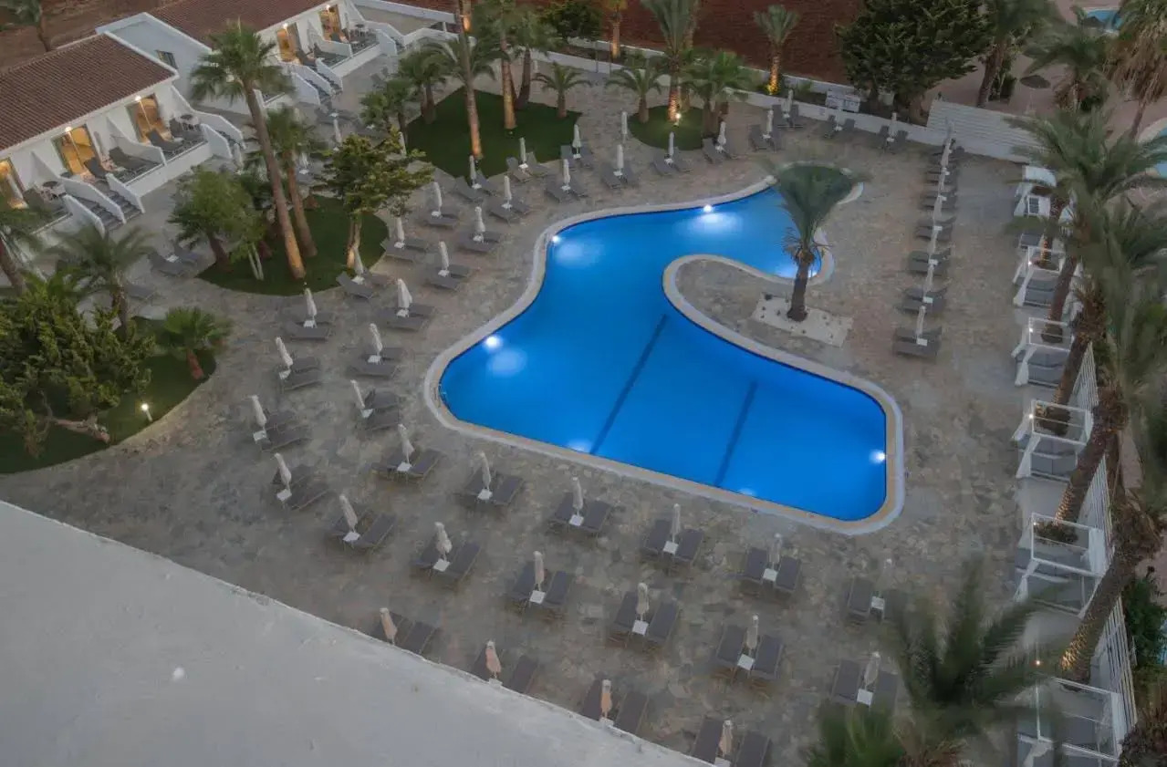 Photo - Bohemian Gardens Hotel