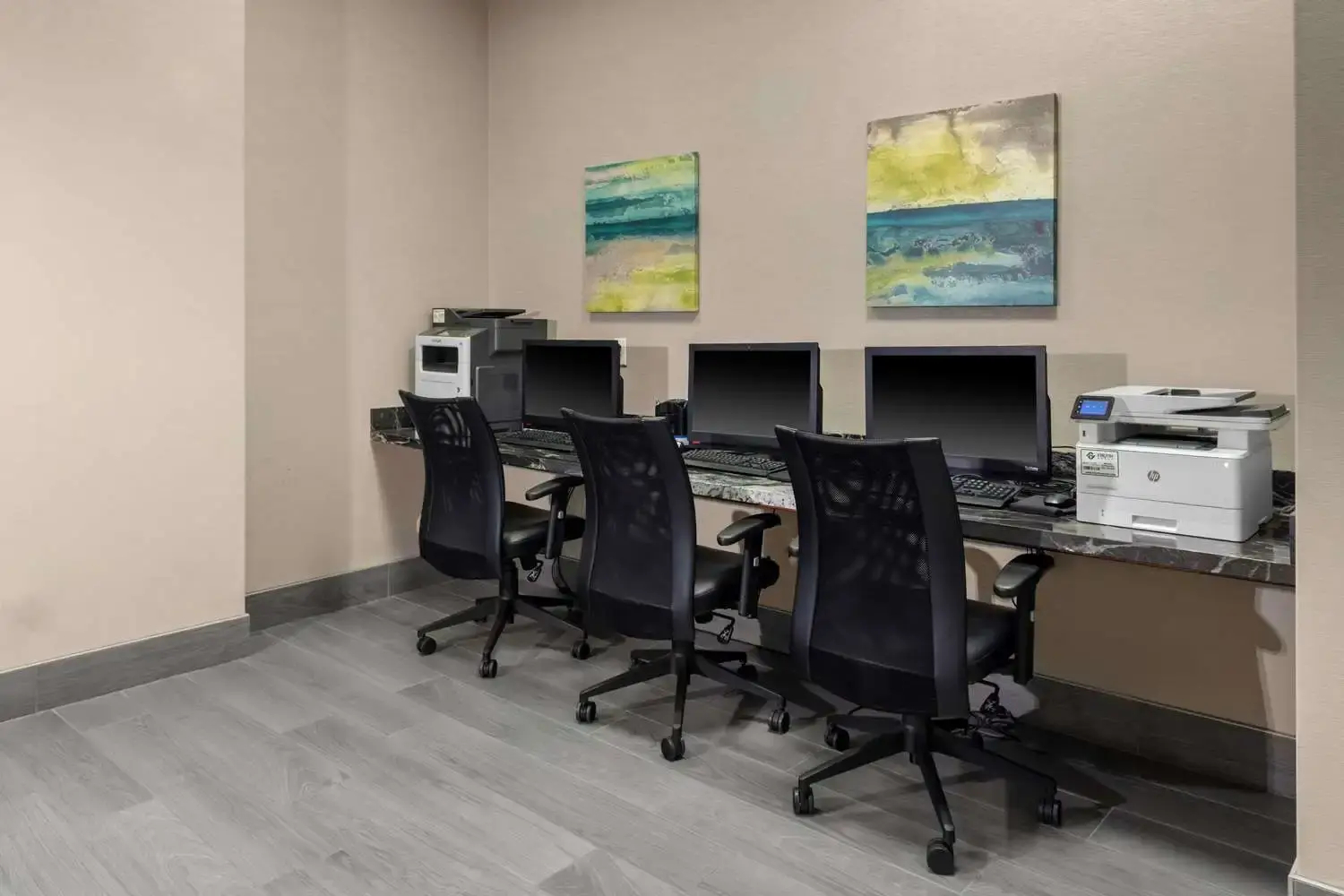 Photo - Homewood Suites by Hilton Phoenix Airport South