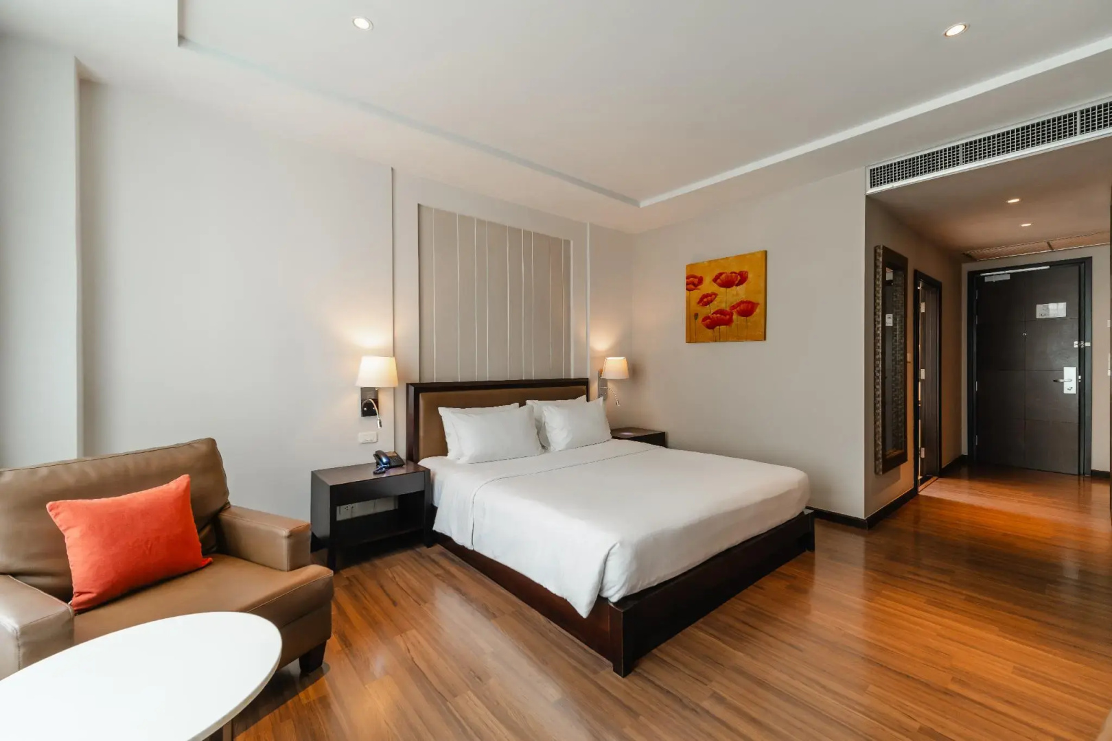 Photo - The Dawin Hotel