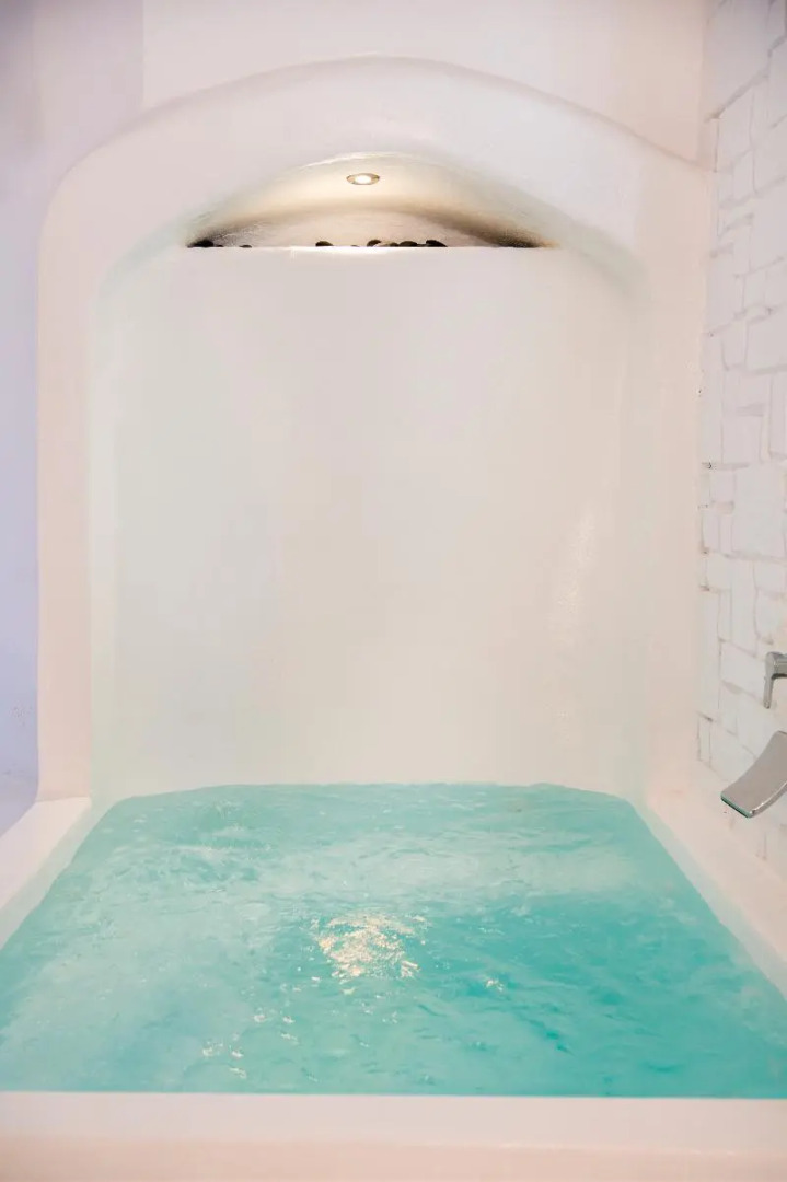 Photo - Zefi Hotel & Suites