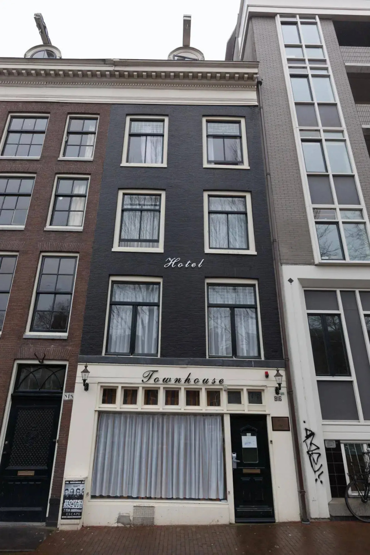 Photo - The Townhouse Hotel