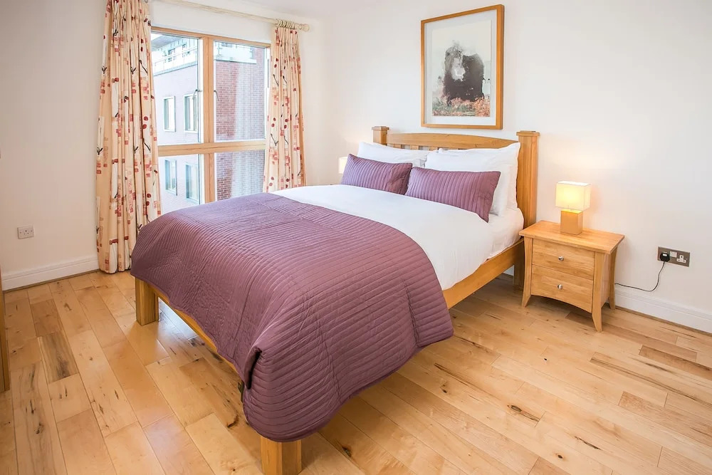 Photo - Sonder by Marriott Bonvoy Britain Quay Apartments Grand Canal Square