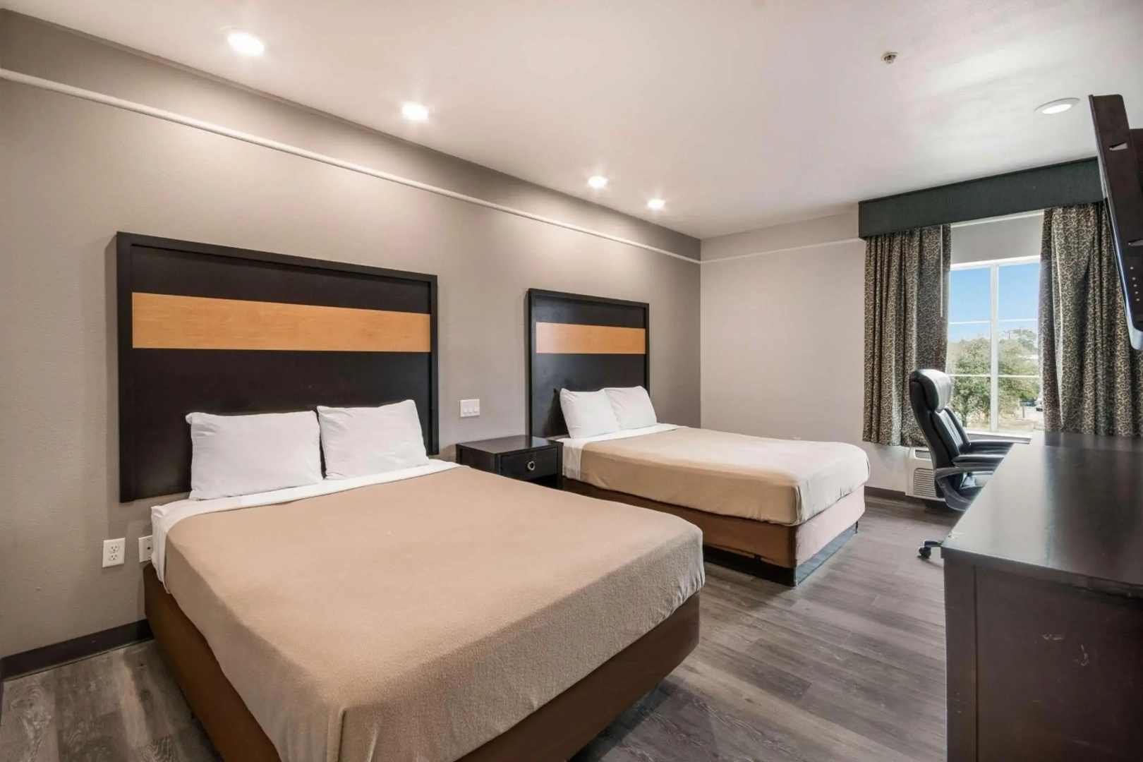 Photo - Sonesta Essential Hotel Houston-I-45 Spring