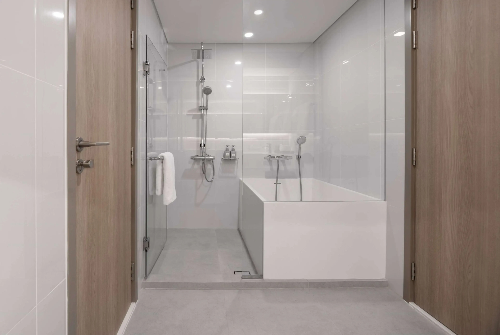 Photo - Ramada By Wyndham Bangkok Sukhumvit 87