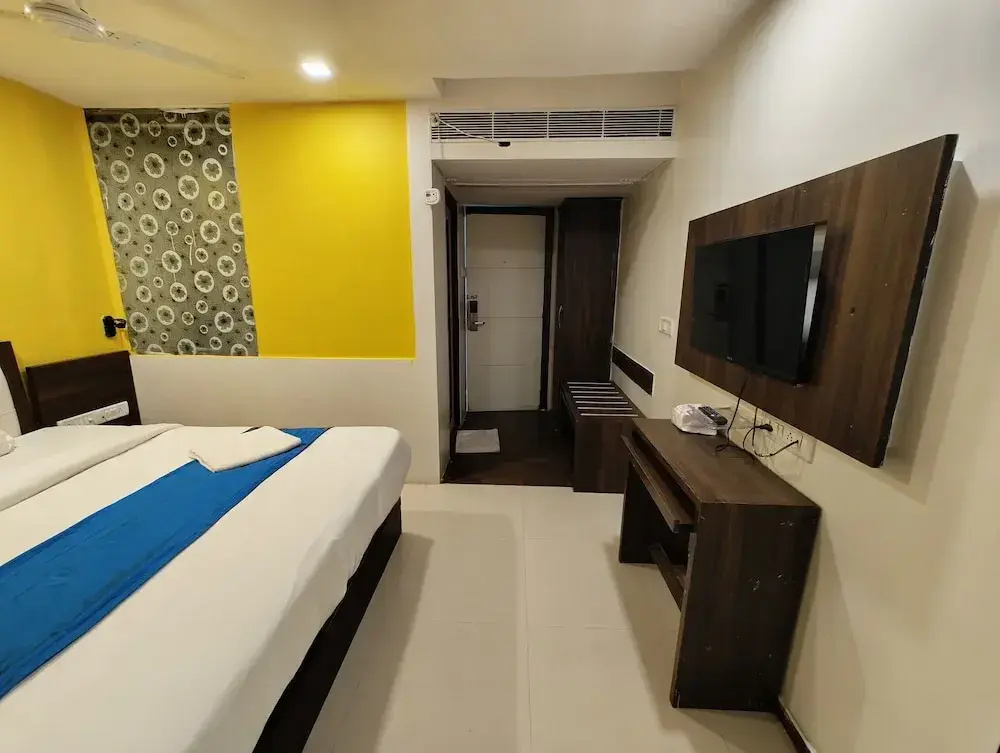 Foto - Hotel Aura - Near Malad Link Road