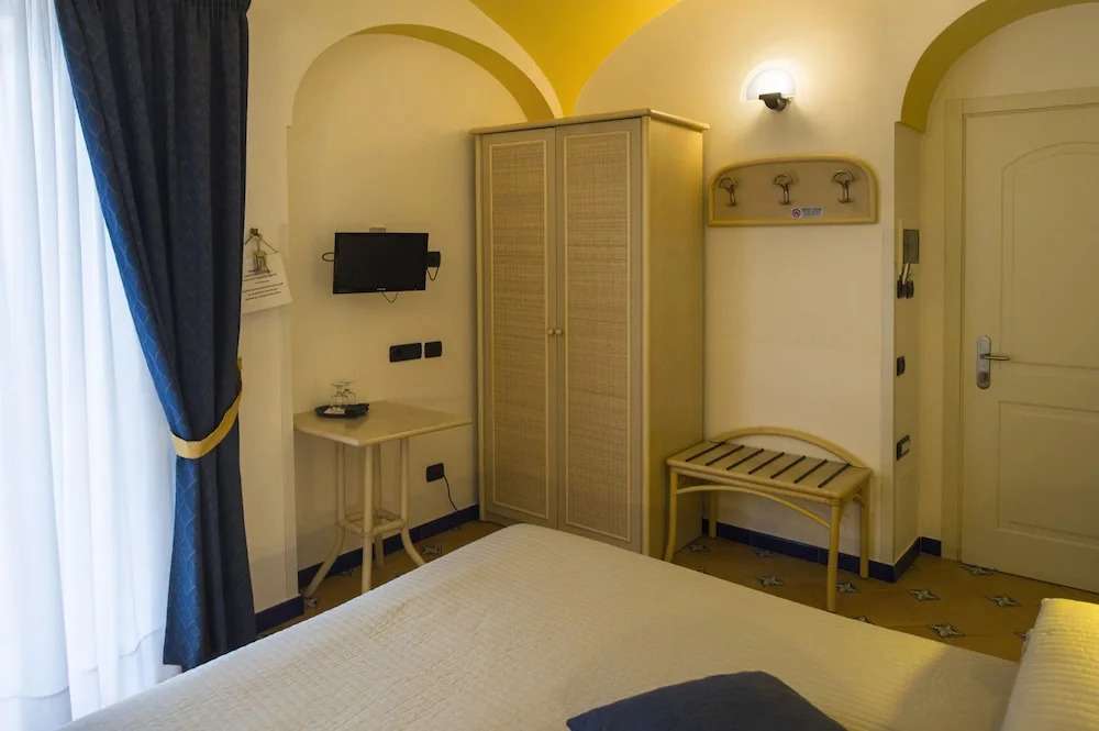 Photo - Hotel Bellevue Suite