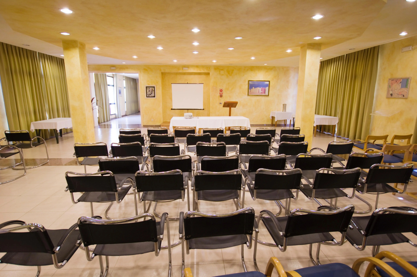 Photo - Royal Son Bou Family Club