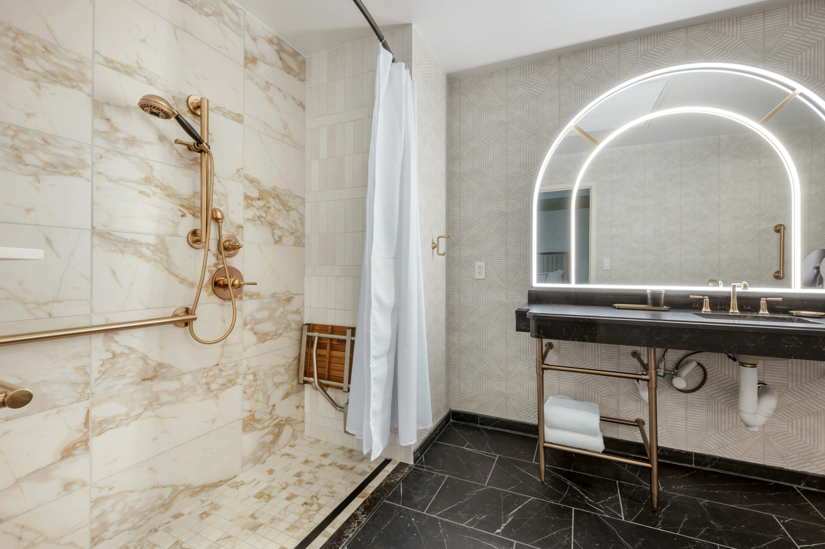 Photo - Omni Severin Hotel