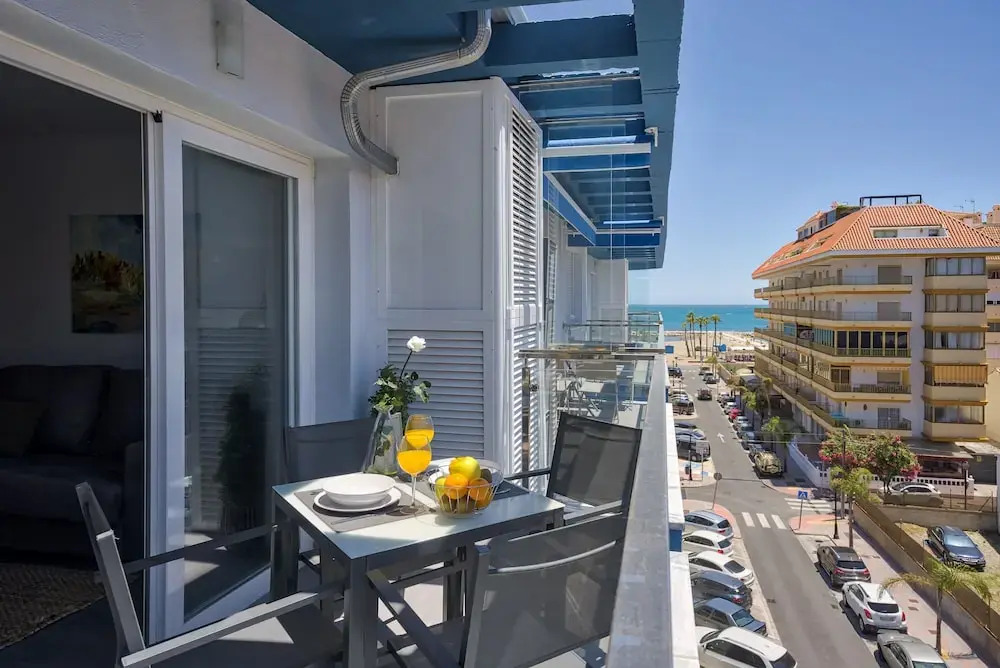 Photo - Sur Suites La Dorada, centricos soleados a pocos metros de la Playa y con Parking Opcional