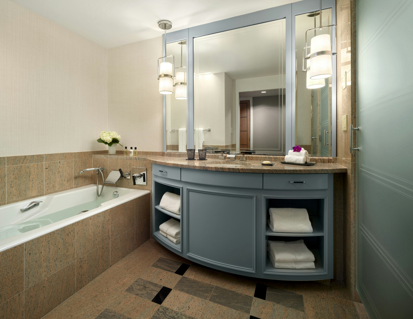 Photo - Mandarin Oriental, Boston