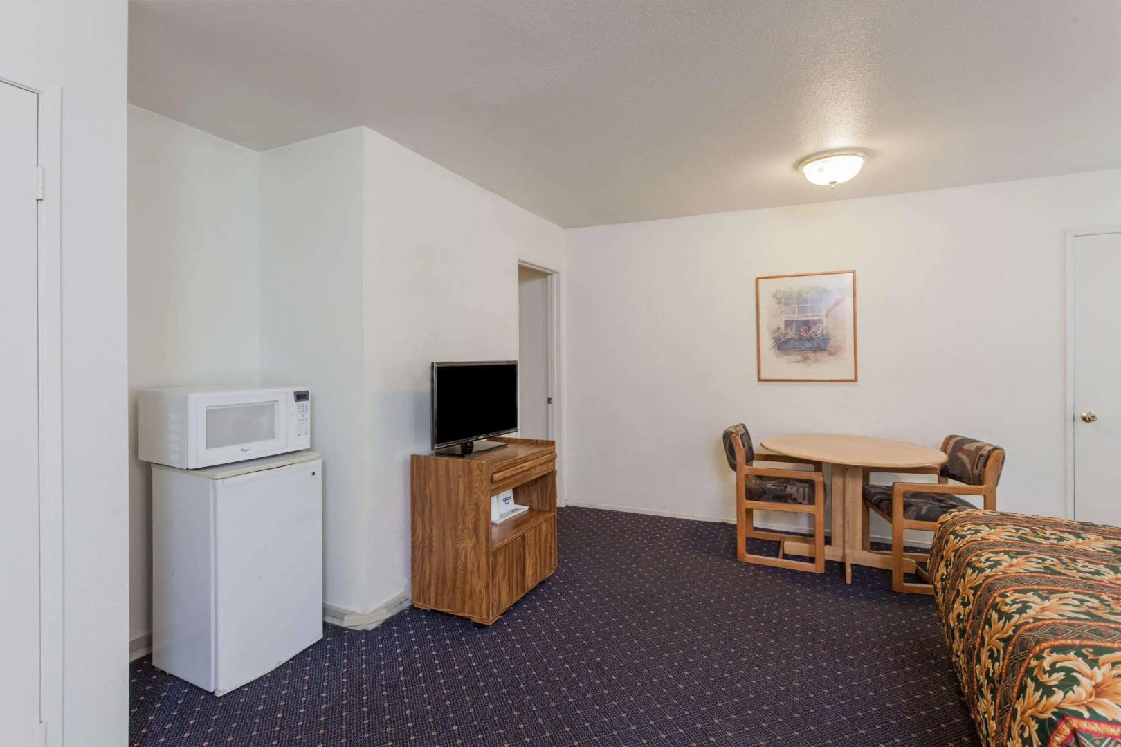 Photo - Days Inn by Wyndham Anaheim West