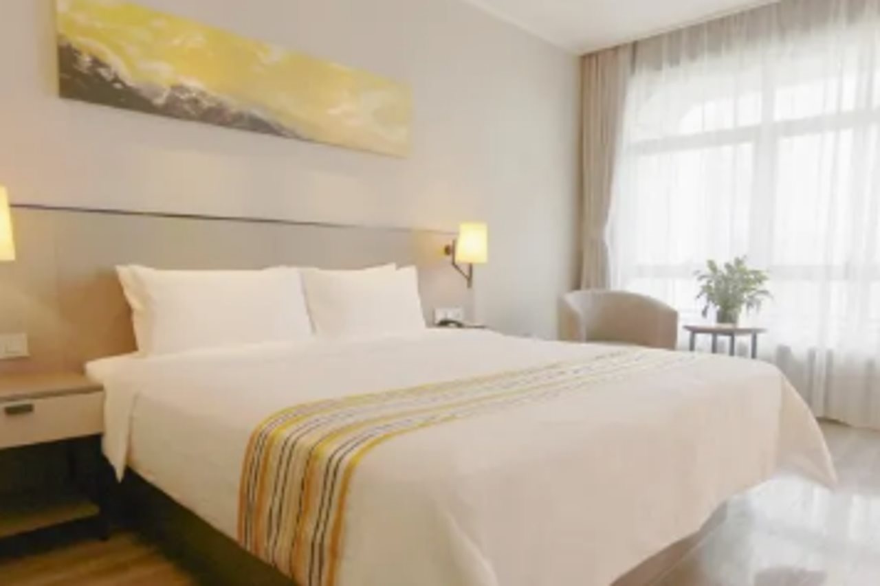 Homeinn Plus Hotel (Xi'an High-tech Zone Jinye First Road Zhangba Fourth Road Subway Station)