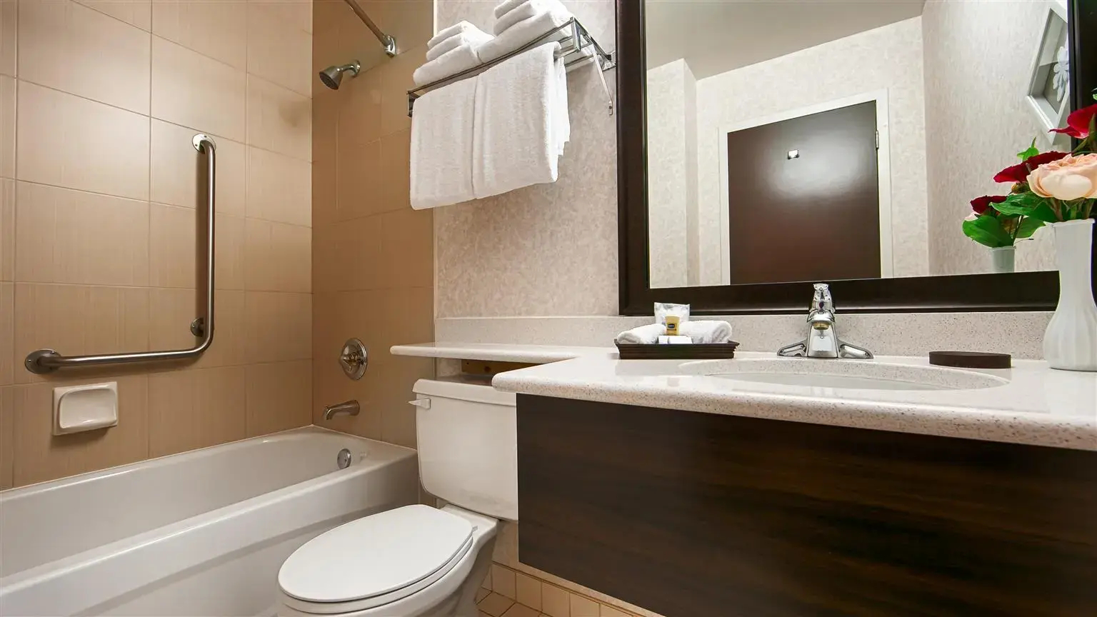 Foto - BEST WESTERN PLUS Carlton Plaza Hotel