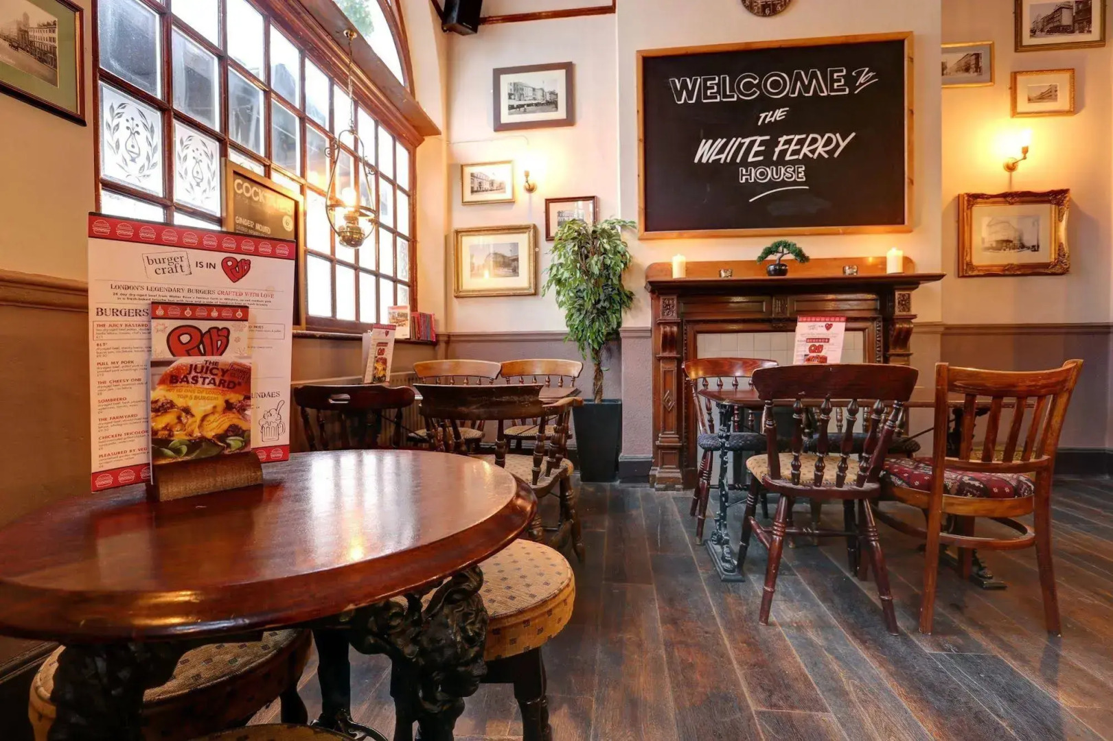 Photo - PubLove @ The White Ferry, Victoria