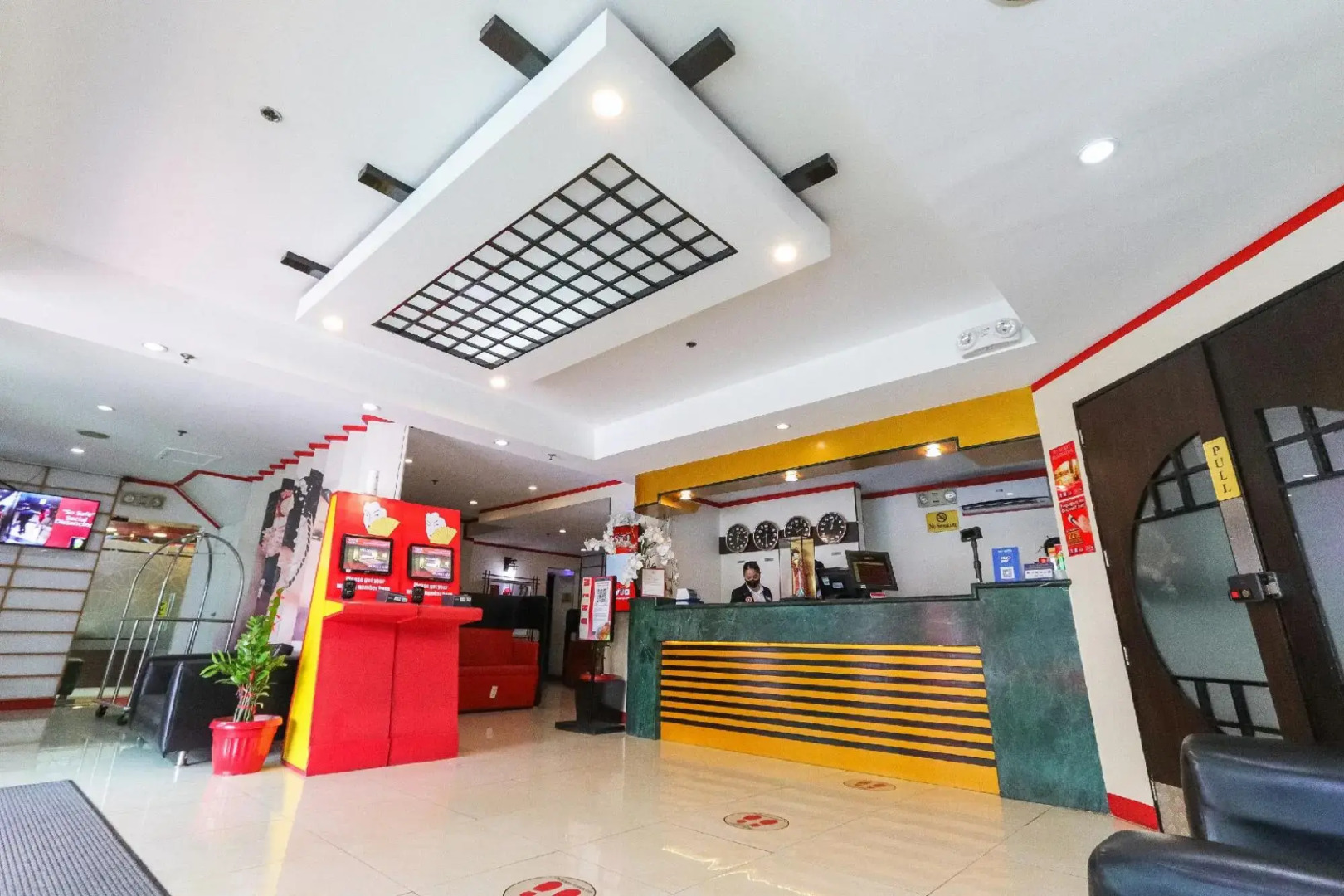 Foto - Hotel Sogo Quezon Avenue