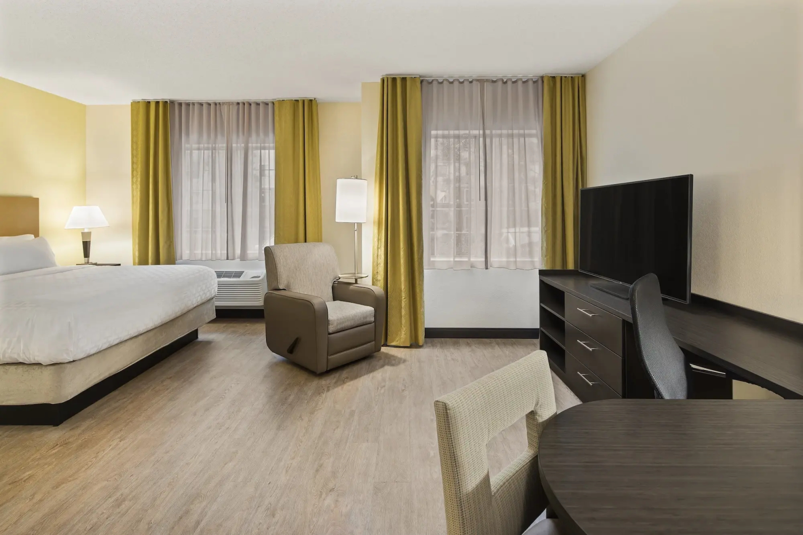 Photo - Candlewood Suites - Charlotte - Arrowood by IHG