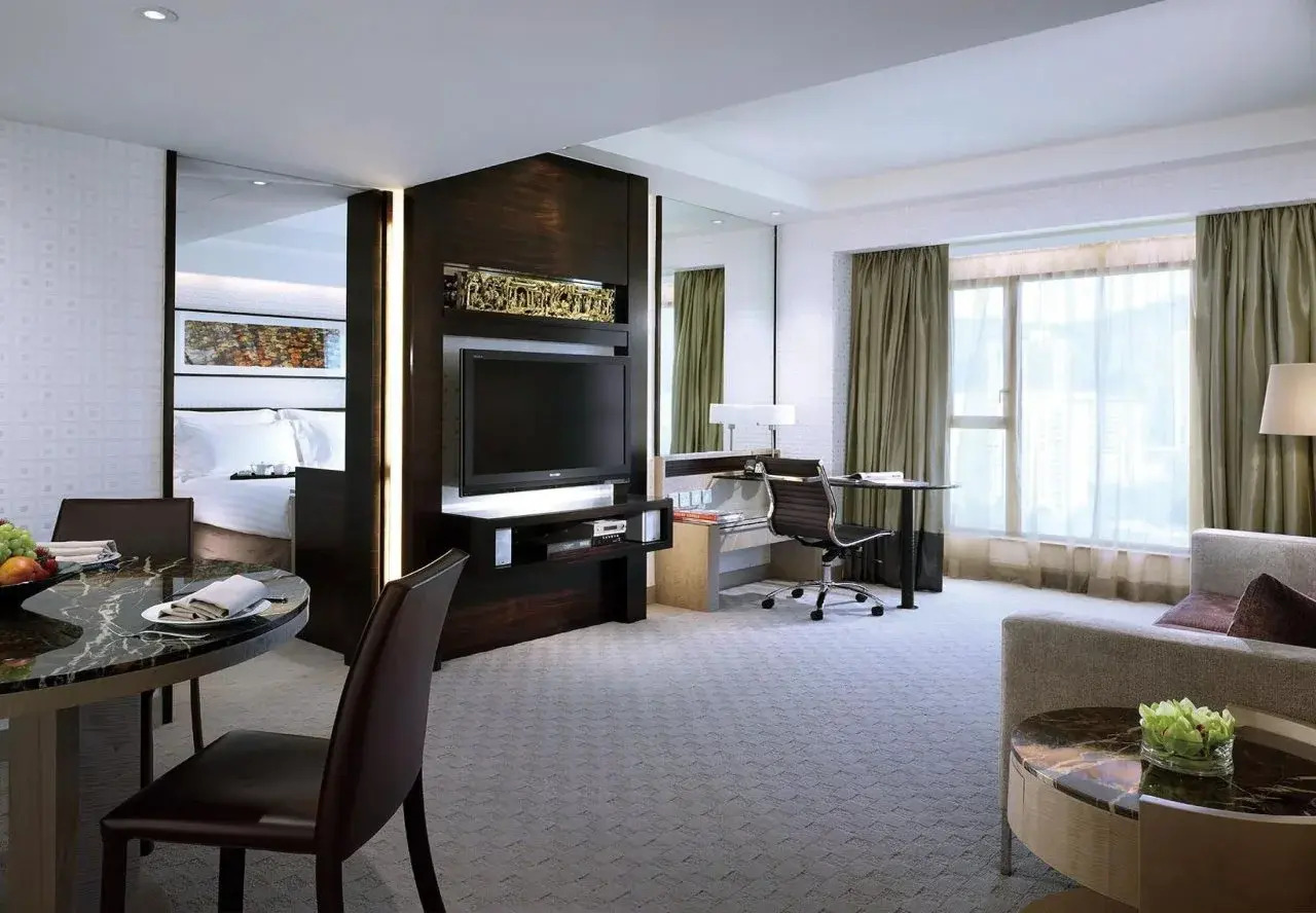 Photo - Royal Park Hotel