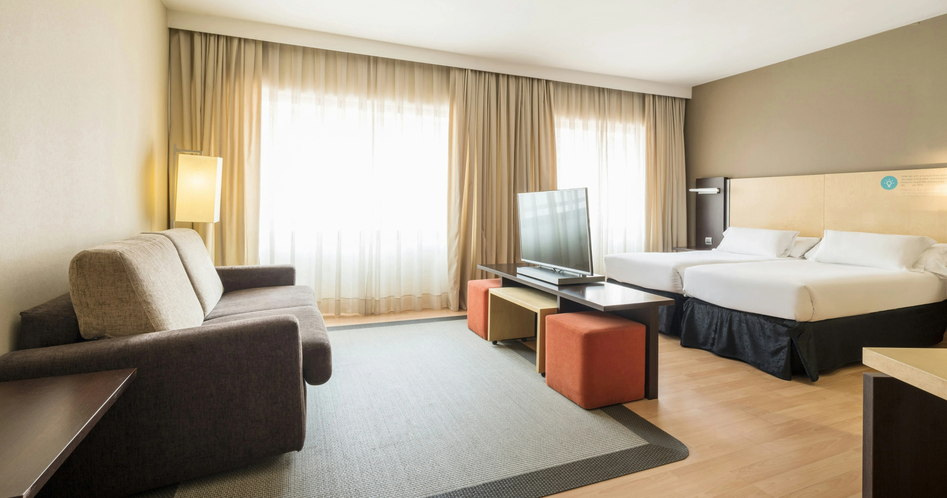 Foto - Ilunion Suites Madrid