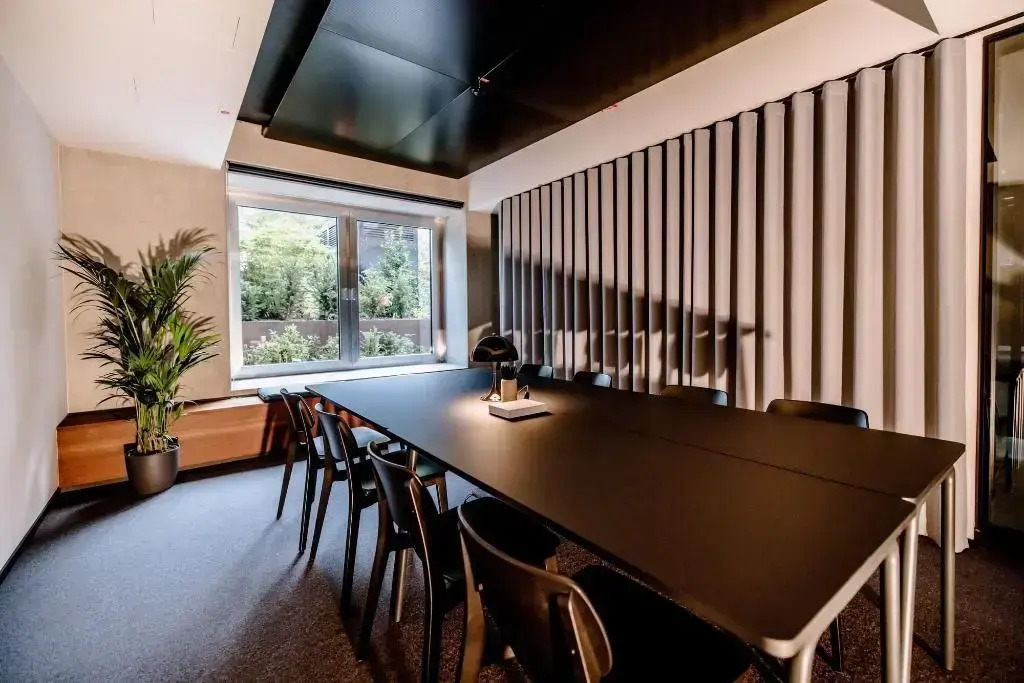 Foto - THE FLAG West M.