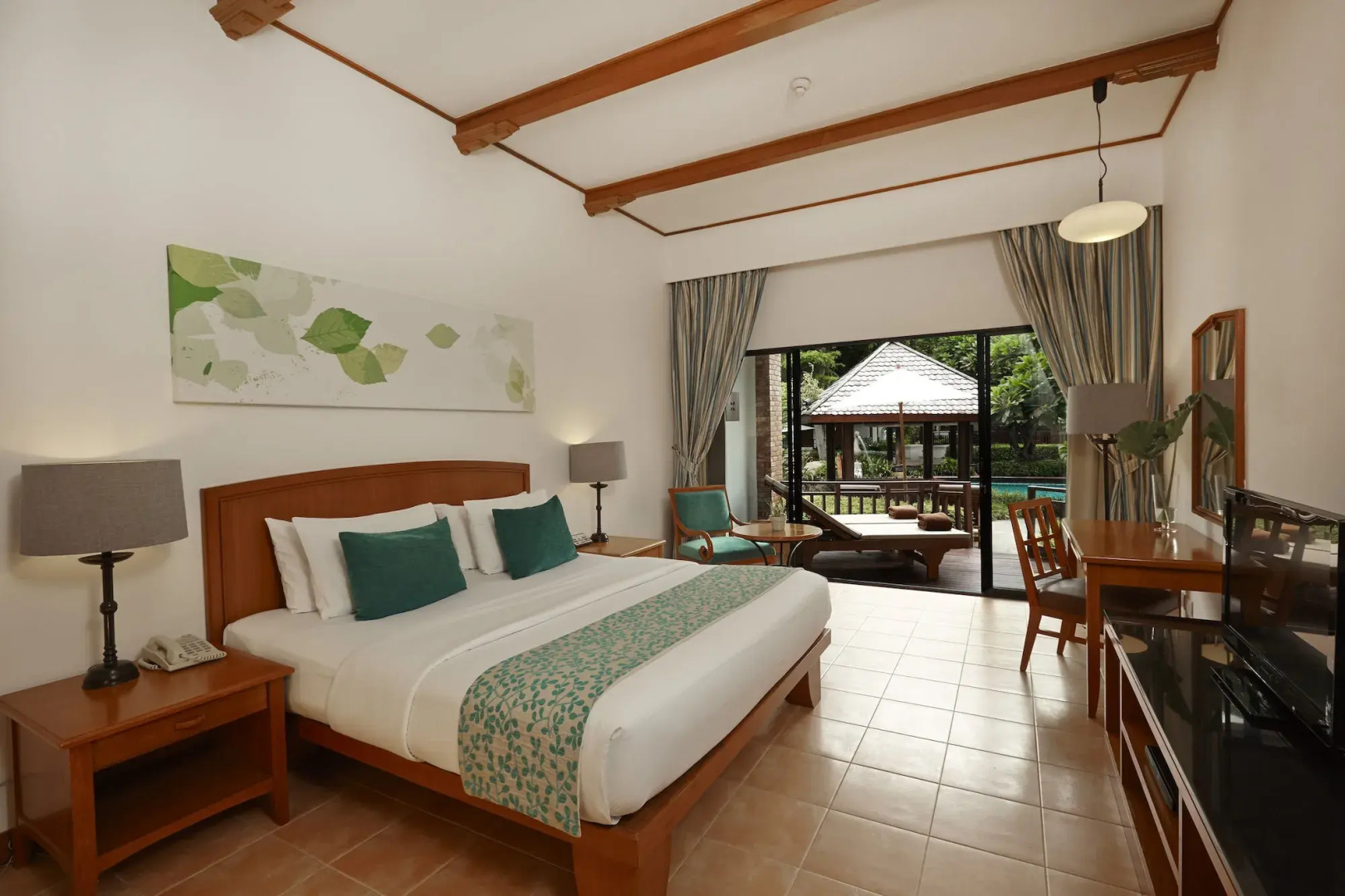 Photo - Woodlands Hotel and Resort Pattaya