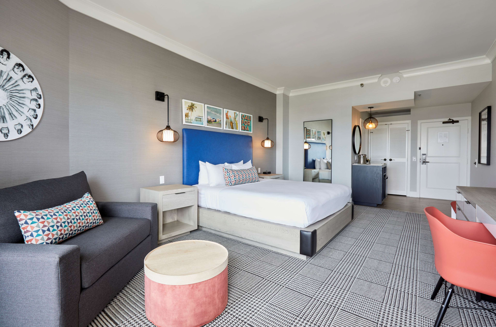 Photo - The Waterfront Beach Resort, A Hilton Hotel