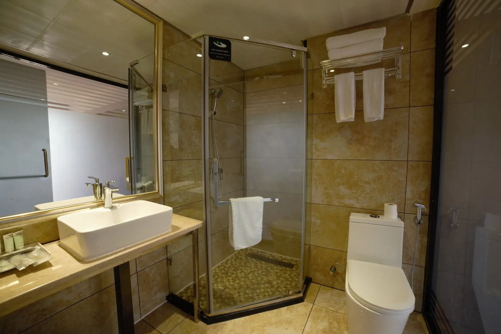 Photo - Swiss Lenana Mount Hotel
