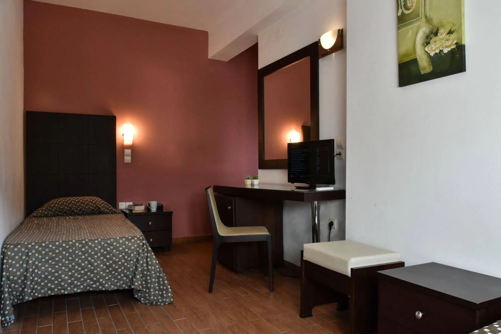 Photo - Hermes Hotel