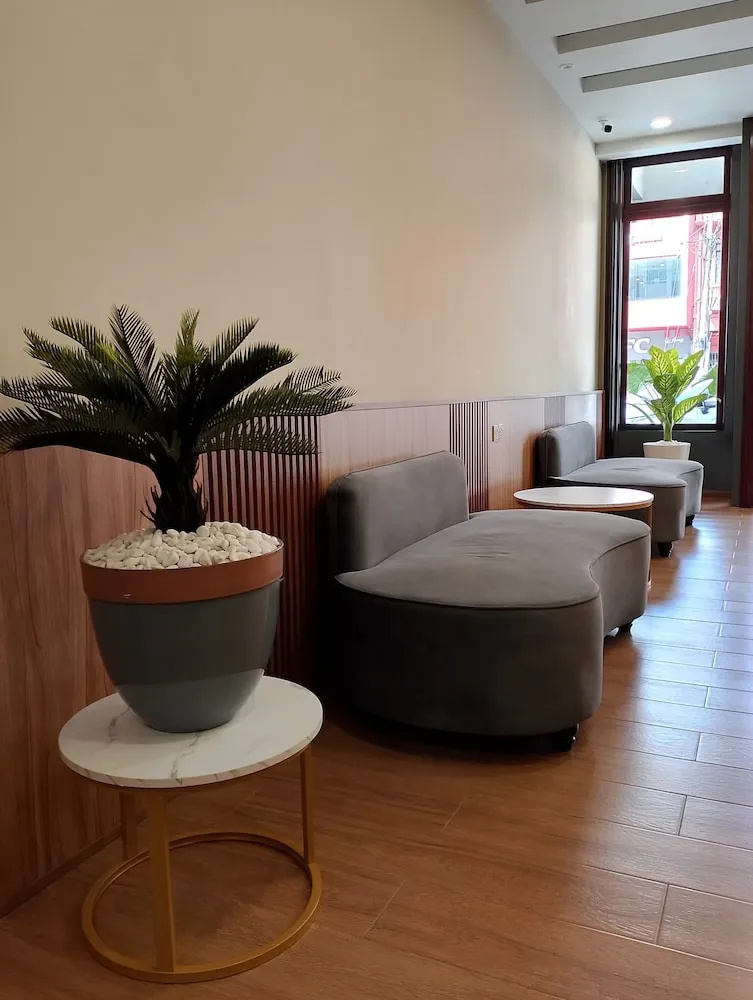 Sh Garden Hotel