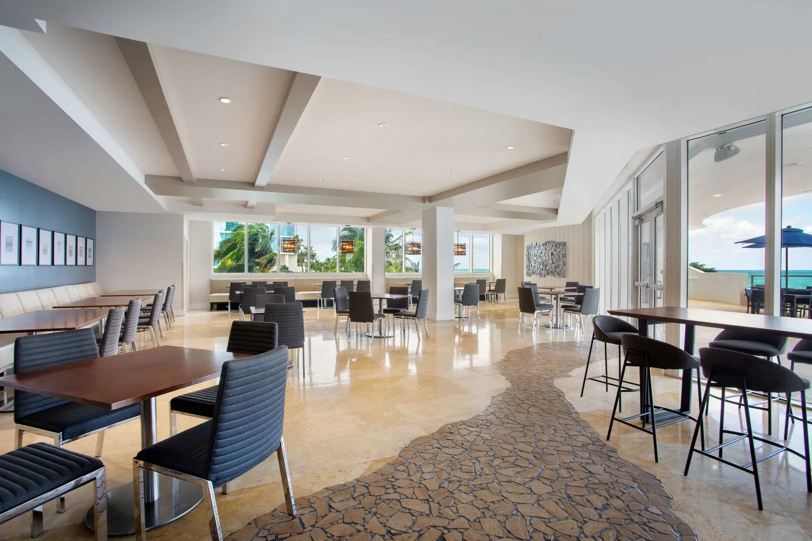 Foto - DoubleTree by Hilton Ocean Point Resort - North Miami Beach