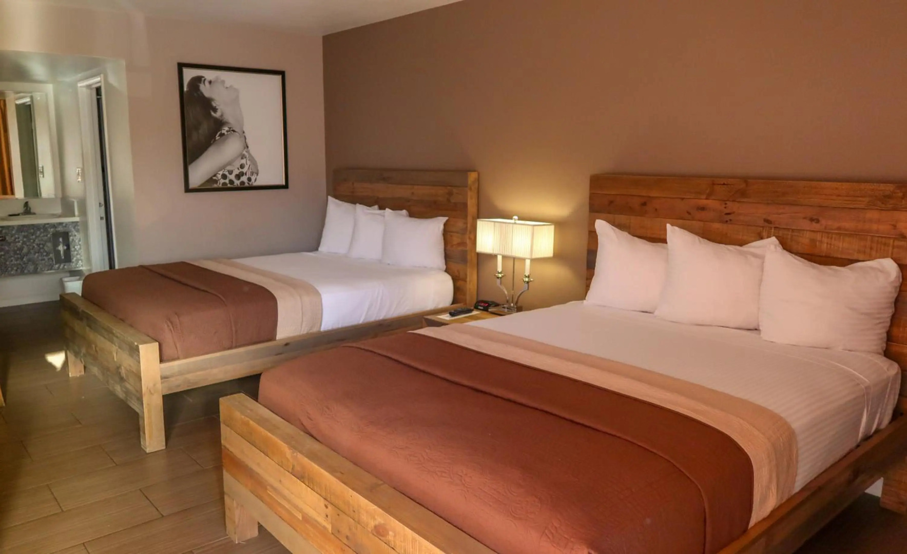 Photo - Thunderbird Boutique Hotel