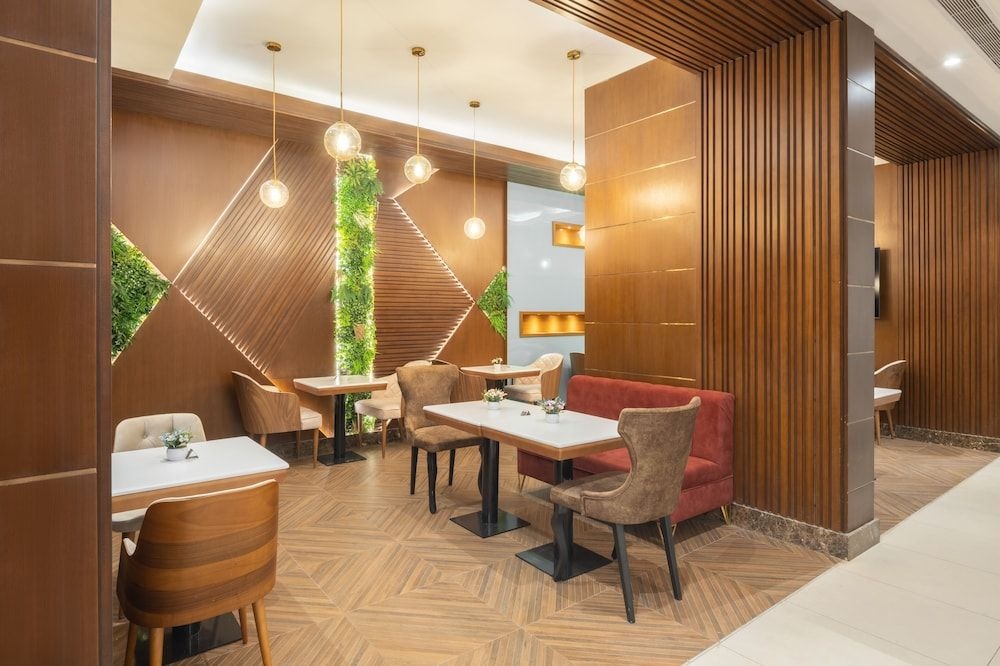 Photo - Roots Hotel