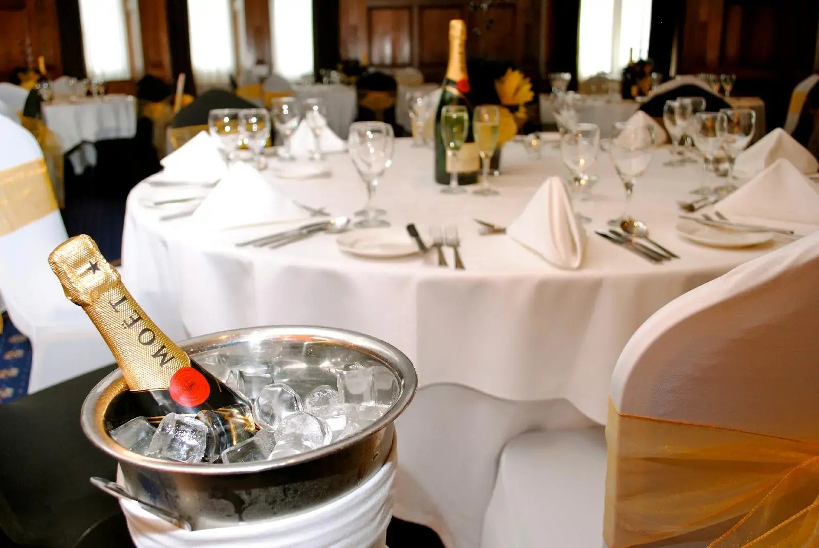 Photo - Royal Hotel Cardiff by Belvilla