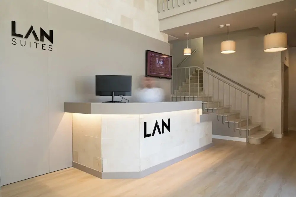 Foto - LAN Suites