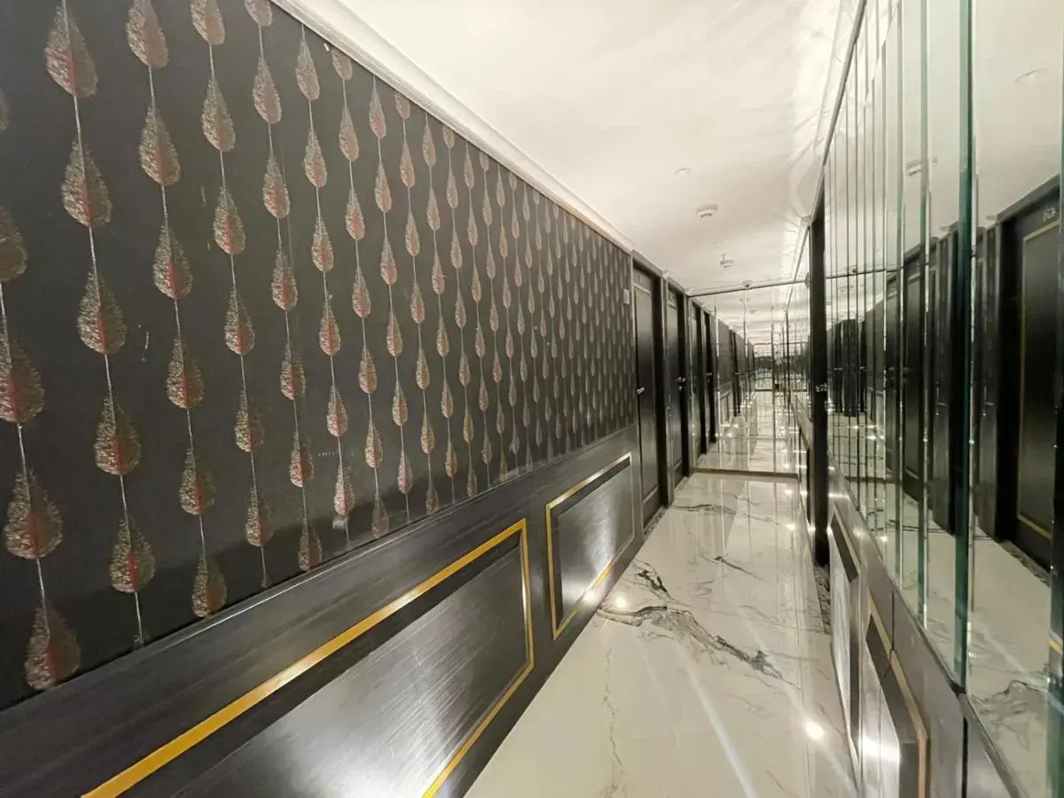 Photo - Gulf Hotel Colaba
