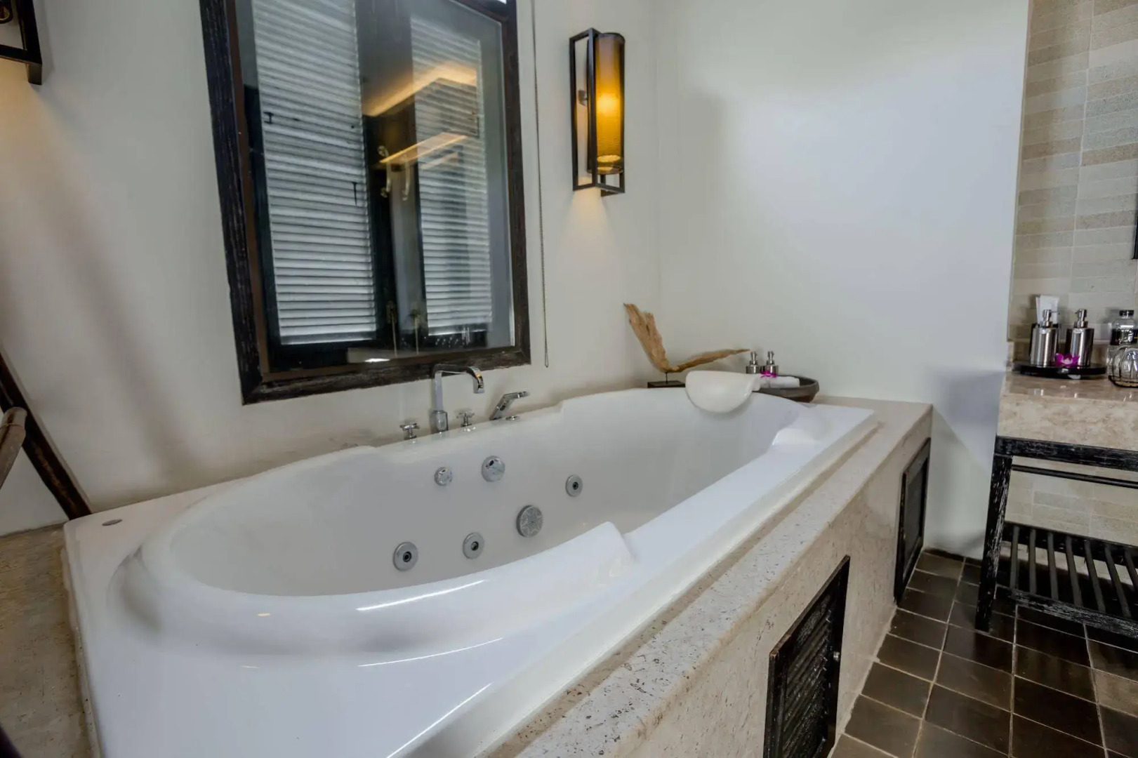 Photo - Aruntara Riverside Boutique Hotel